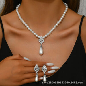 Luxury Pearl Crystal Jewelry Set for Women – Necklace & Earrings Combo